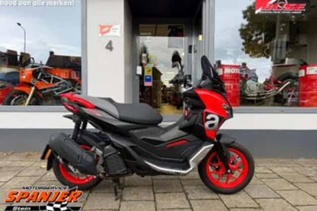 Aprilia SR GT 200 (2022) thumbnail 1