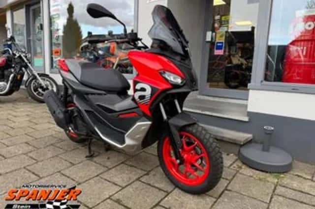 Aprilia SR GT 200 (2022) thumbnail 2