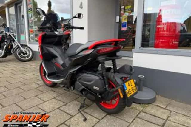 Aprilia SR GT 200 (2022) thumbnail 5