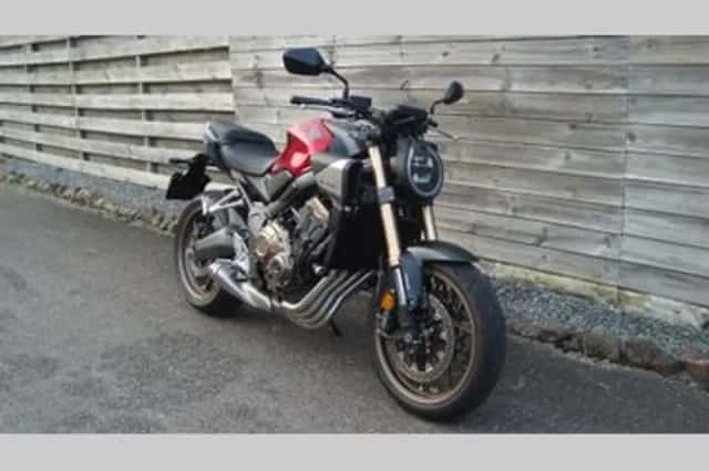 Honda CB650R (2024) thumbnail 2