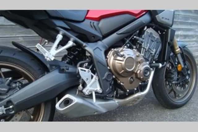 Honda CB650R (2024) thumbnail 4