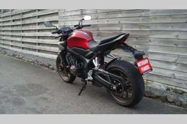 Honda CB650R (2024) thumbnail 6