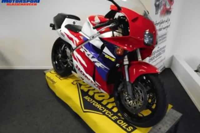 Honda RVF 400 (1996) thumbnail 2