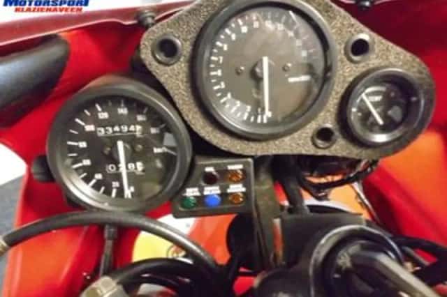 Honda RVF 400 (1996) thumbnail 5
