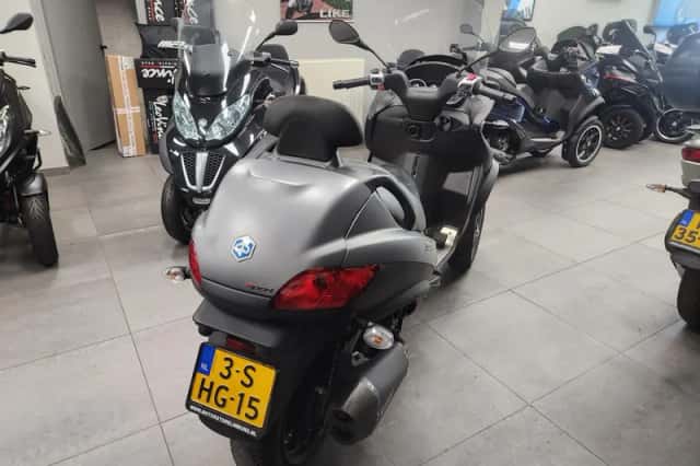 Piaggio MP3 500 (2026) thumbnail 2