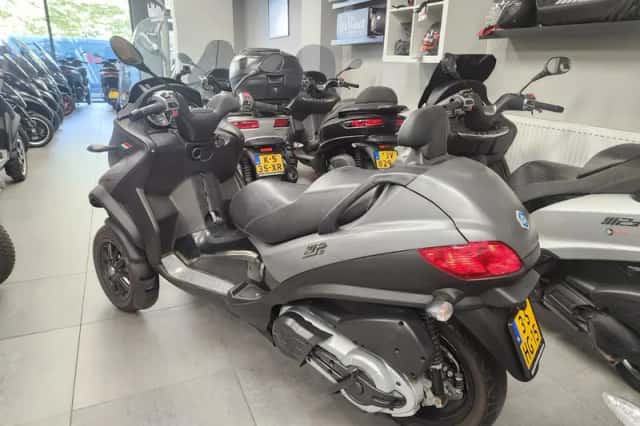 Piaggio MP3 500 (2026) thumbnail 3