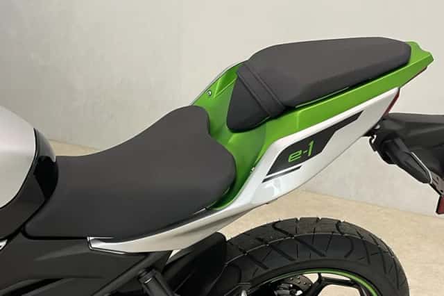 Kawasaki Z E-1 (2024) thumbnail 6