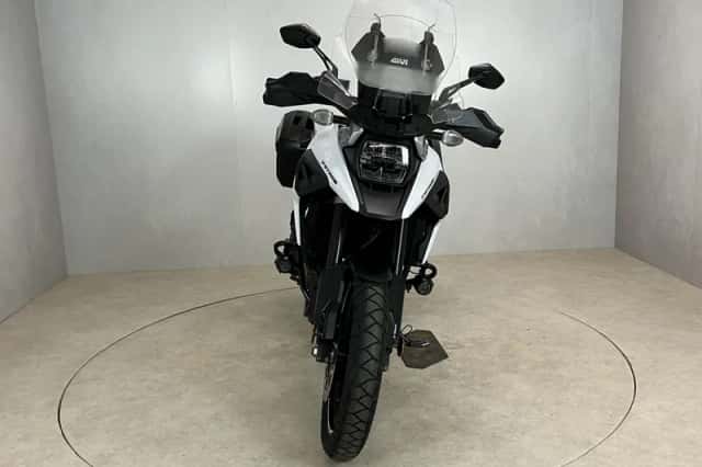 Suzuki V-Strom 1050 (2022) thumbnail 3