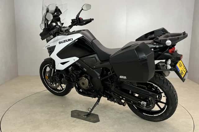 Suzuki V-Strom 1050 (2022) thumbnail 6