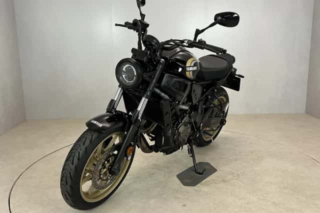 Yamaha XSR700 (2023) thumbnail 3