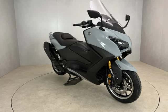 Yamaha Tmax 560 Tech MAX (2026) thumbnail 2