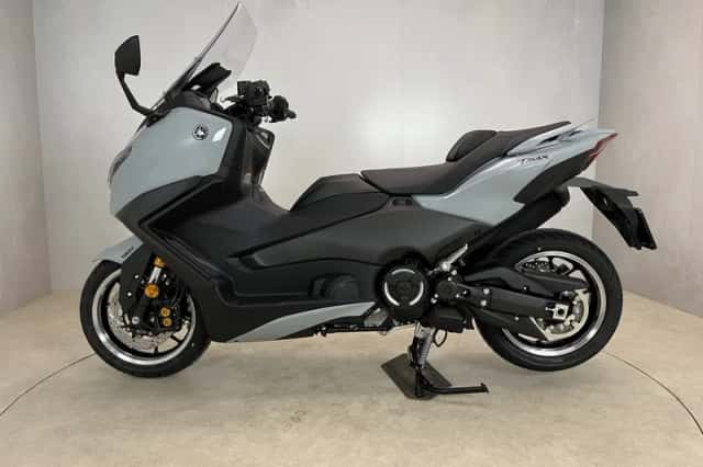 Yamaha Tmax 560 Tech MAX (2026) thumbnail 4