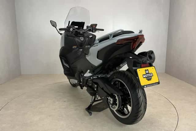 Yamaha Tmax 560 Tech MAX (2026) thumbnail 5