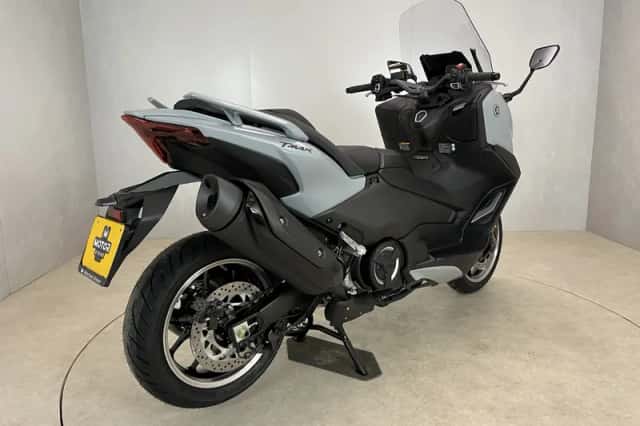 Yamaha Tmax 560 Tech MAX (2026) thumbnail 6