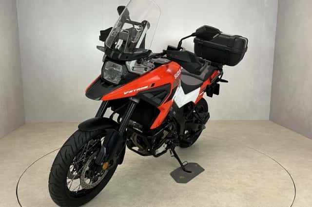 Suzuki V-Strom 1050XT (2020) thumbnail 3