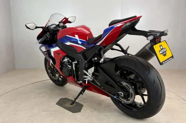 Honda CBR 1000 RRR (2021) thumbnail 5
