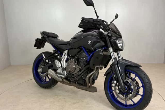 Yamaha MT-07 (2014) thumbnail 2