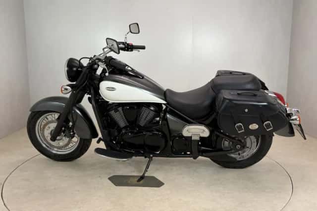 Kawasaki VN 900 Classic (2012) thumbnail 5