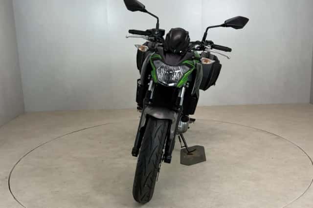Kawasaki Z650 (2019) thumbnail 3