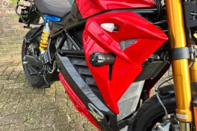 Energica ESSEESSE9+ RS (2021) thumbnail 3