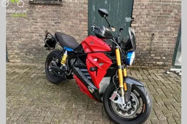 Energica ESSEESSE9+ RS (2021) thumbnail 4