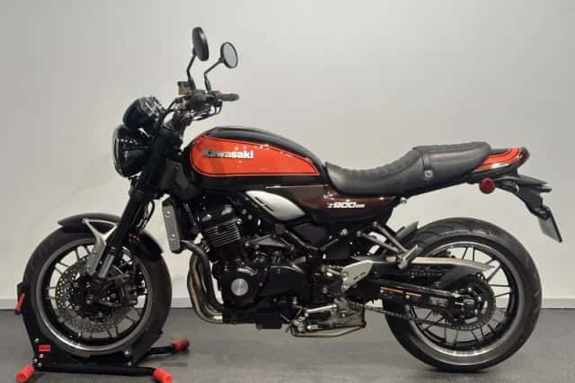 Kawasaki Z900RS (2019) thumbnail 2
