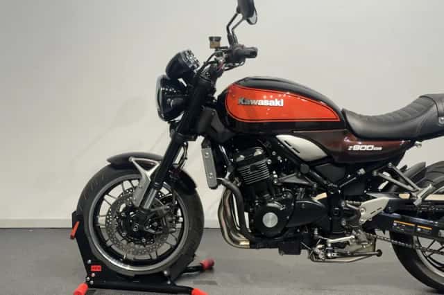 Kawasaki Z900RS (2019) thumbnail 4