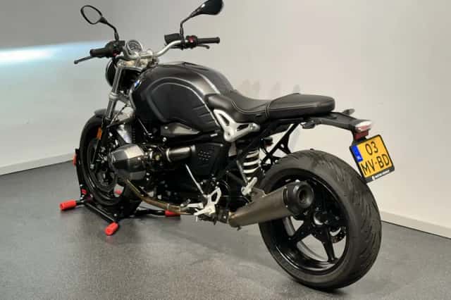 BMW R nine t pure (2024) thumbnail 4