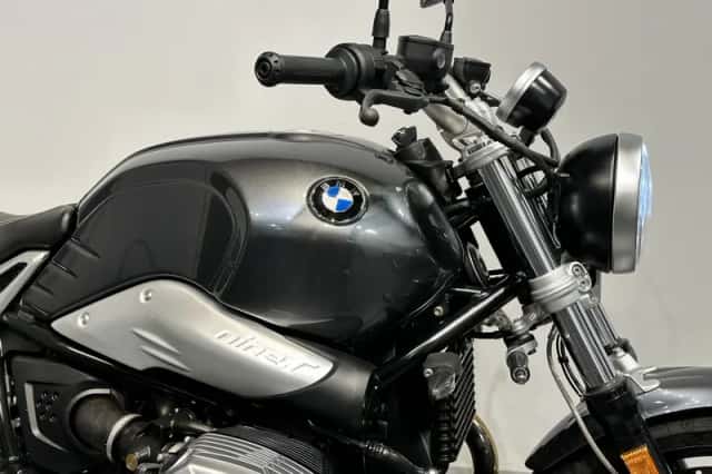 BMW R nine t pure (2024) thumbnail 5