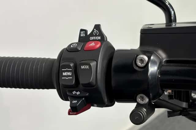 BMW R 18 (2023) thumbnail 6