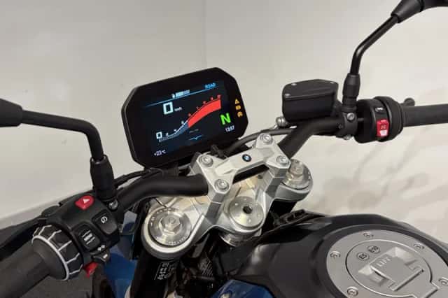 BMW F 900 R (2025) thumbnail 6