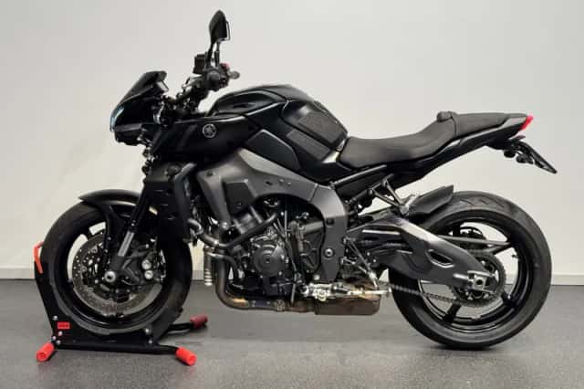 Yamaha MT-10 (2025) thumbnail 2