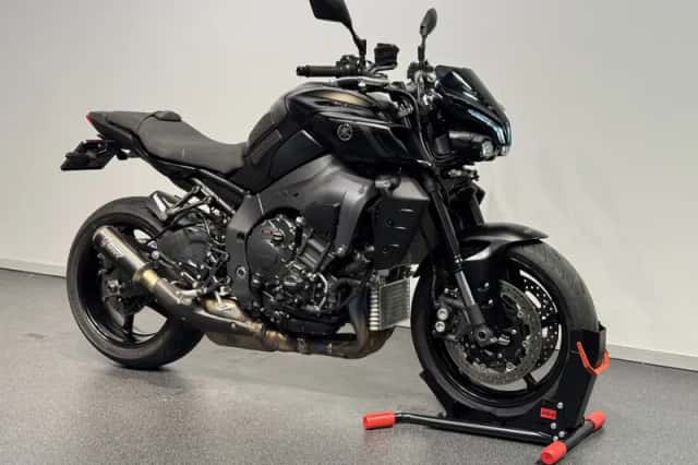 Yamaha MT-10 (2025) thumbnail 3