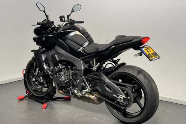 Yamaha MT-10 (2025) thumbnail 4