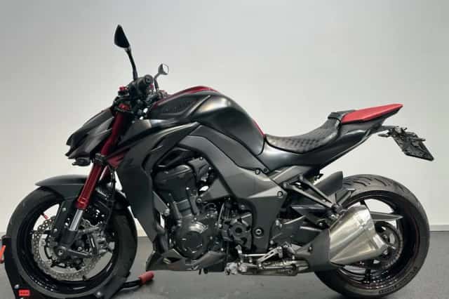 Kawasaki Z1000 (2016) thumbnail 2