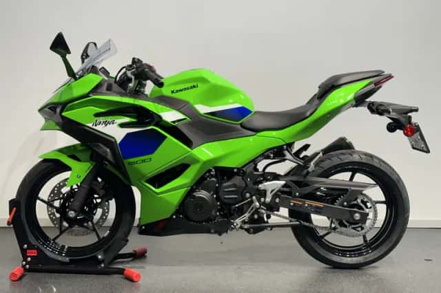 Kawasaki Ninja 500 (2026) thumbnail 2