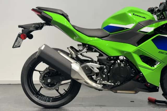 Kawasaki Ninja 500 (2026) thumbnail 6