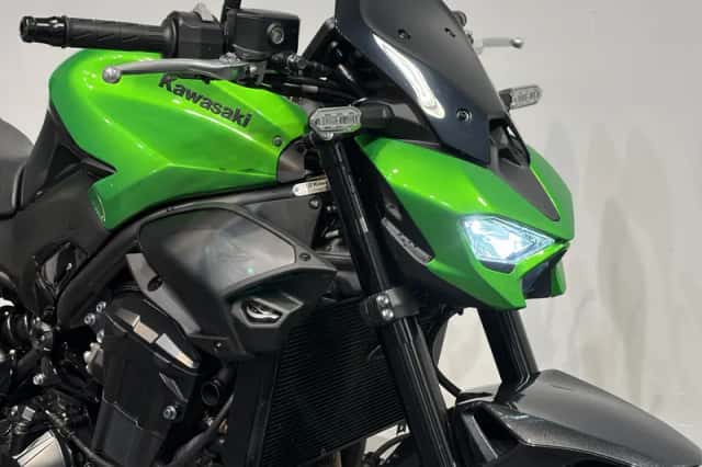 Kawasaki Z900 (2026) thumbnail 5