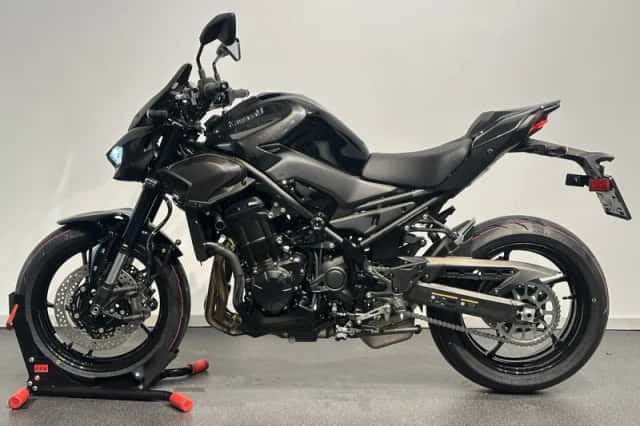 Kawasaki Z900 (2026) thumbnail 2