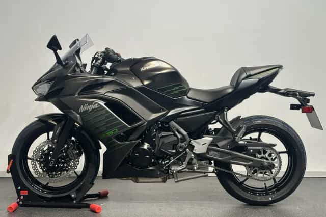 Kawasaki Ninja 650 (2026) thumbnail 2