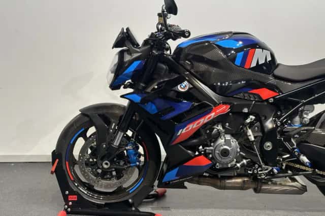 BMW M 1000 R (2023) thumbnail 5