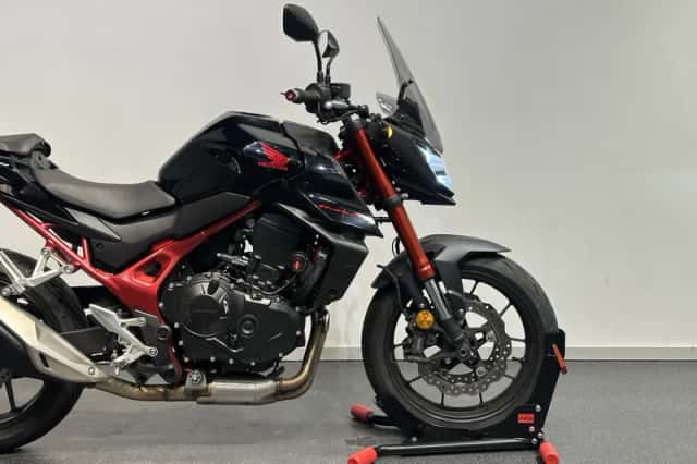 Honda CB 750 Hornet (2023) thumbnail 3