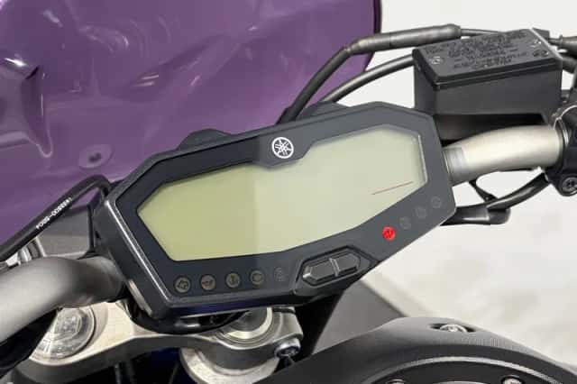 Yamaha MT-07 (2015) thumbnail 6