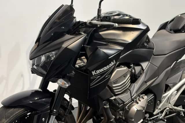 Kawasaki Z800 (2013) thumbnail 5