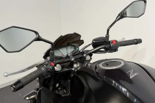 Kawasaki Z800 (2013) thumbnail 6