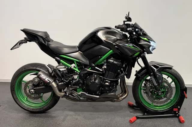 Kawasaki Z900 (2024) thumbnail 1