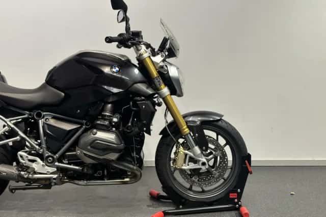 BMW R 1200 R (2015) thumbnail 4