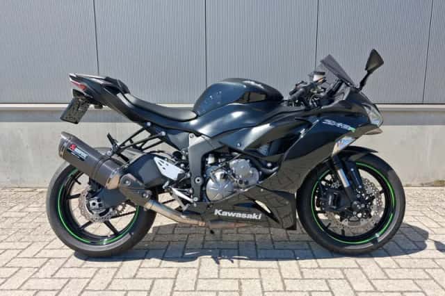 Kawasaki Ninja ZX-6R (2019) thumbnail 1