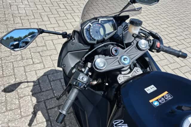 Kawasaki Ninja ZX-6R (2019) thumbnail 6