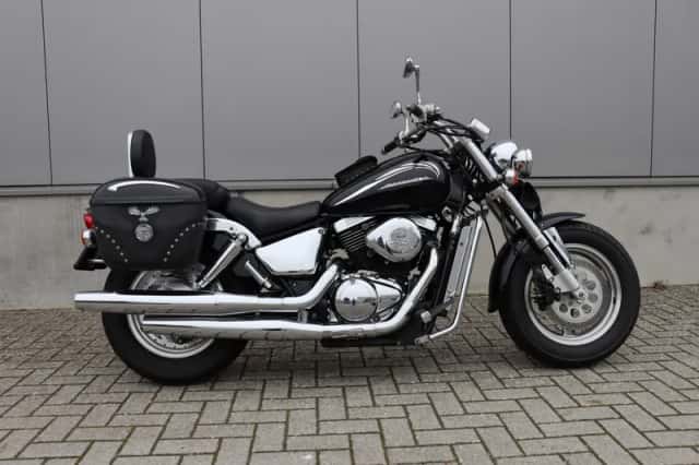 Suzuki VZ 800 Marauder (2000) thumbnail 1